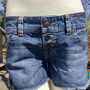 Women's Guess Jean Shorts Mid Rise Distressed W/Side Zip Button Fly Raw Edge Hem